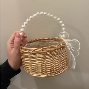 SHEIN Tan Woven Basket with Pearl Handle